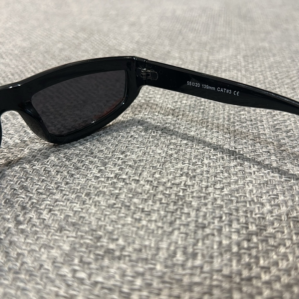 MOVING SALE Black Slim Rectangular Retro Sunglasses - Picture 5 of 7